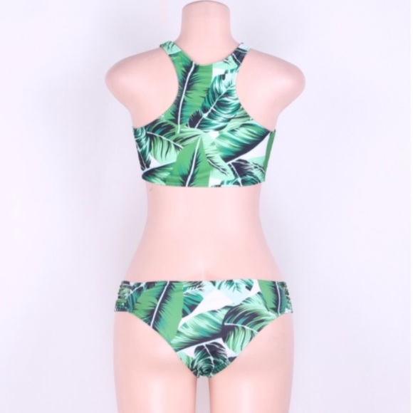 5⭐️Tropical Green Leaf Strap High Neck- Bikini - Picture 3 of 5